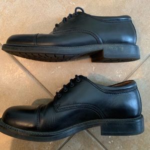 Docker’s Men’s Dress shoes